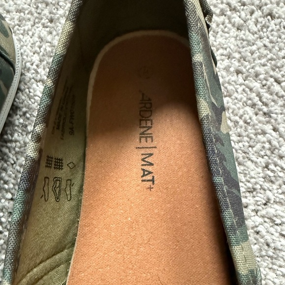 Camo print flats - Picture 2 of 5